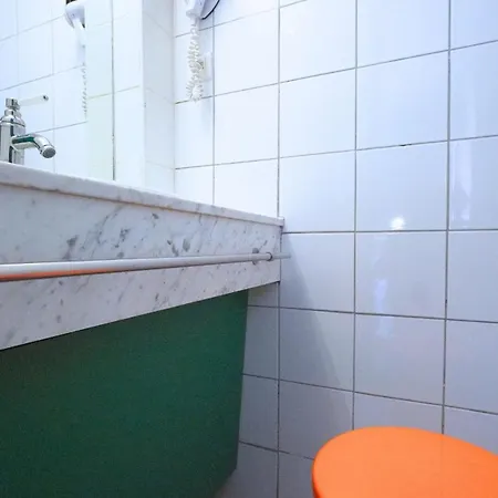 Le Moderne - Anciennement Oursblanc Victorhugo Otel