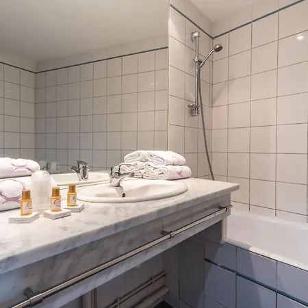 Ours Blanc - Victor Hugo Hotel Tuluza