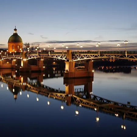 Ours Blanc - Place Victor Hugo 2* Toulouse