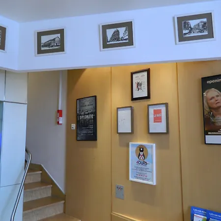 Hotel Ours Blanc - Victor Hugo 2*