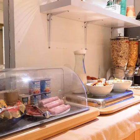 Ours Blanc - Victor Hugo 2* טולוז