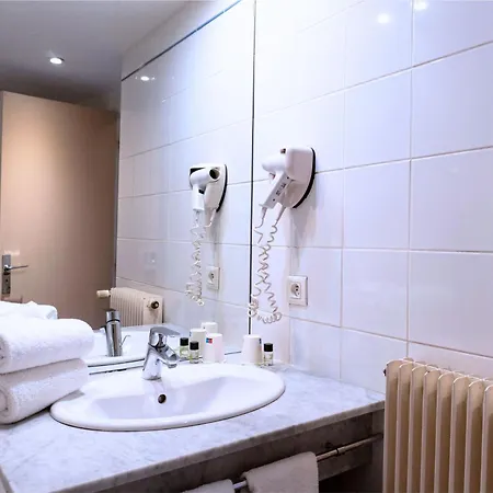 Ours Blanc - Victor Hugo Hotel