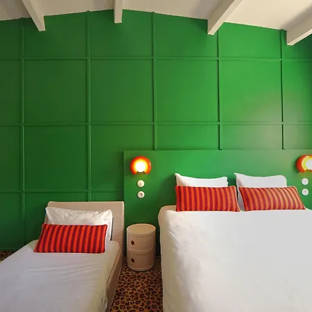 Le Moderne Hotel 2*