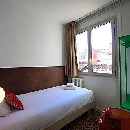 Hotel Le Moderne Tolosa