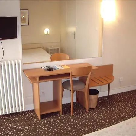 Hotel Ours Blanc - Victor Hugo