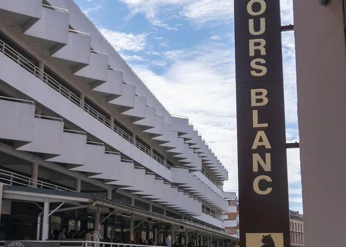 Hotel Ours Blanc - Victor Hugo