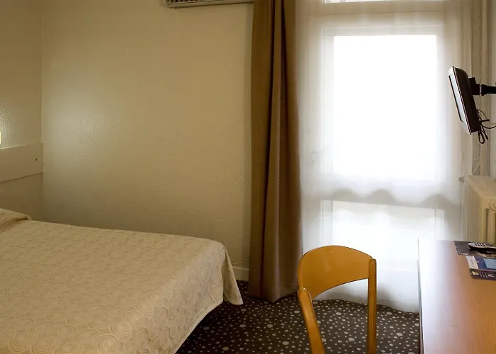 Hotel Ours Blanc - Victor Hugo