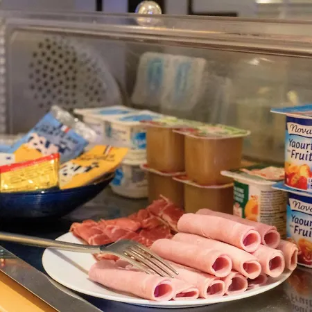 Hotel Ours Blanc - Victor Hugo 2*