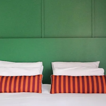 Ours Blanc - Victor Hugo 2*