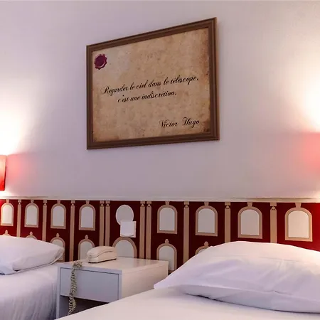 Ours Blanc - Victor Hugo Toulouse