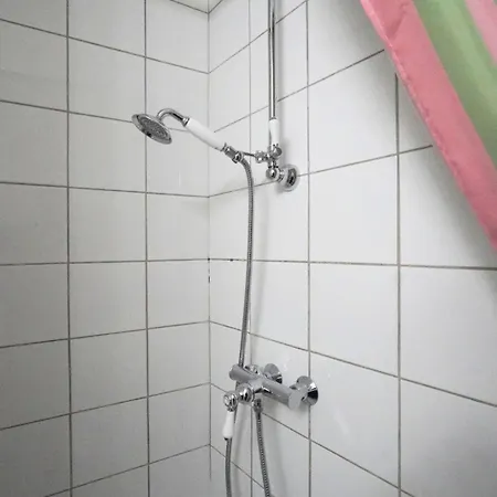 Le Moderne 2*