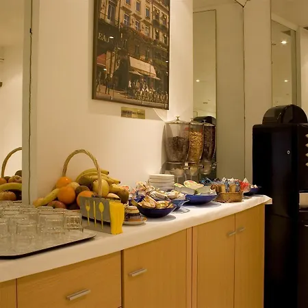 Ours Blanc - Victor Hugo Hotel