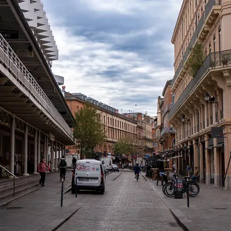 Ours Blanc - Victor Hugo Hotel Tolosa