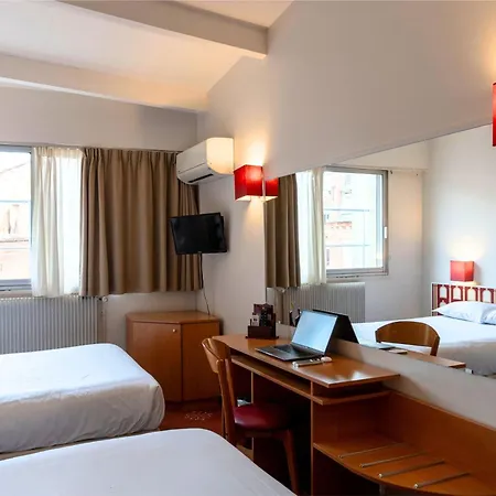 Hotel Ours Blanc - Victor Hugo