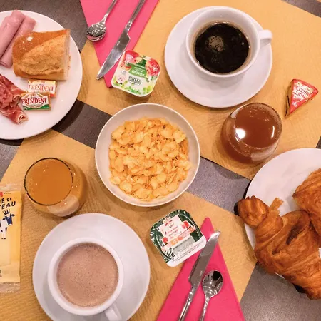 Hotel Ours Blanc - Victor Hugo 2*