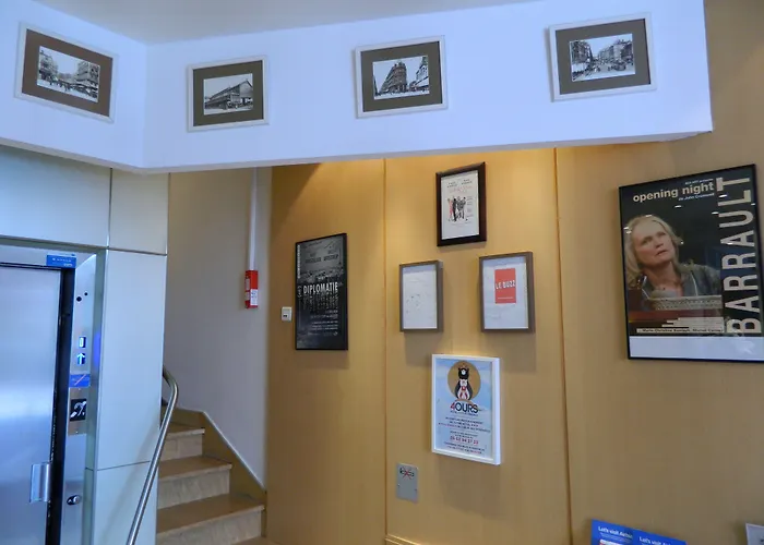 Отель Ours Blanc - Victor Hugo 2*