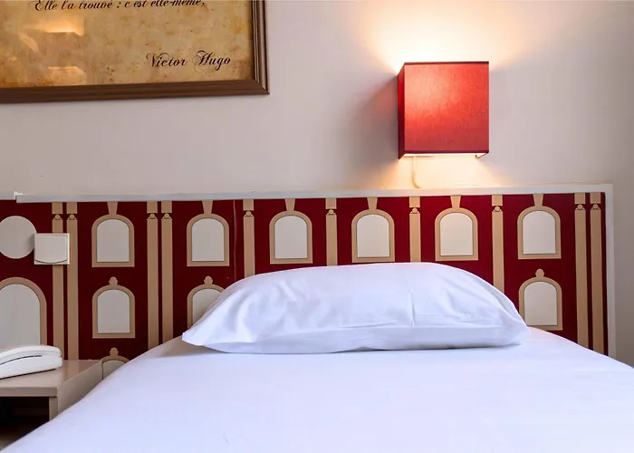 Отель Ours Blanc - Victor Hugo