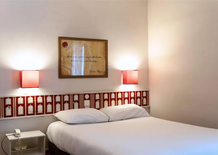 Отель Ours Blanc - Victor Hugo Тулуза