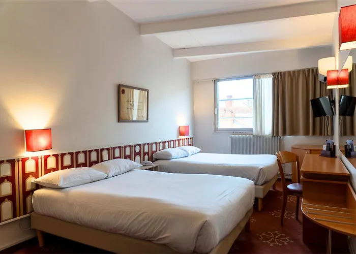 Ours Blanc - Victor Hugo Отель Тулуза